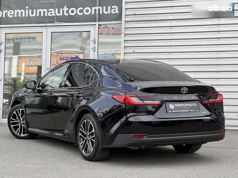 Toyota Camry 2024 - фото 9