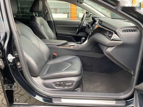 Toyota Camry 2020 - фото 24