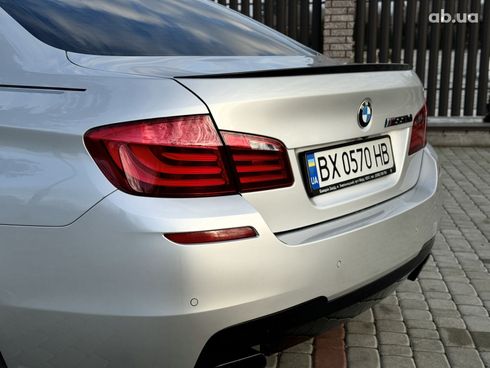 BMW 5 серия 2011 серебристый - фото 5