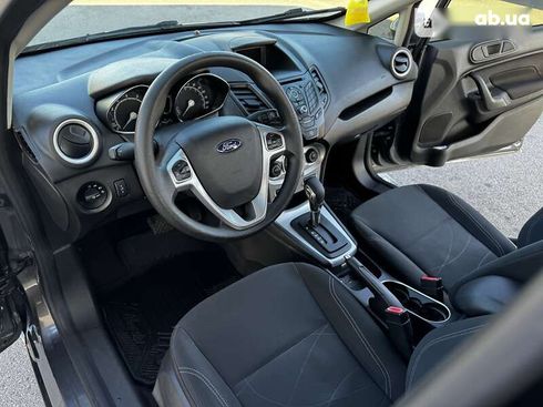 Ford Fiesta 2019 - фото 19