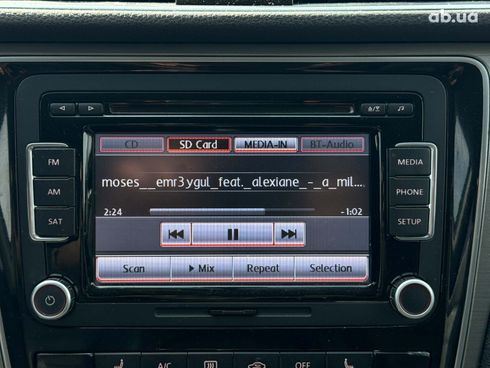 Volkswagen Passat 2015 серый - фото 30