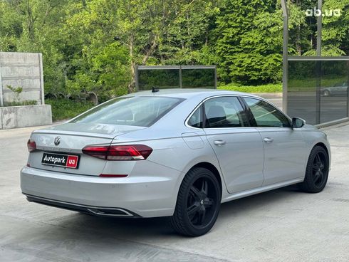 Volkswagen Passat 2019 серый - фото 5