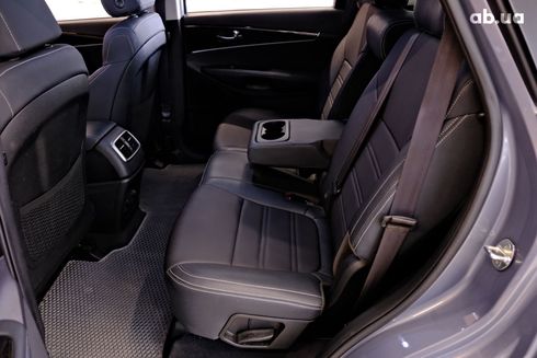 Kia Sorento 2019 серый - фото 8