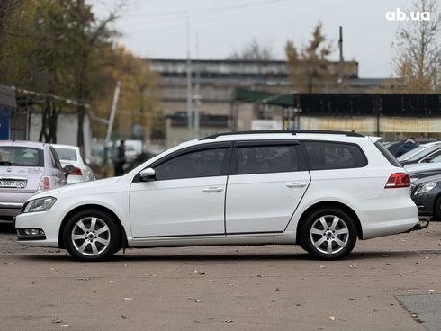 Volkswagen Passat 2011 белый - фото 6