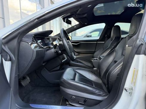 Tesla Model S 2016 - фото 16