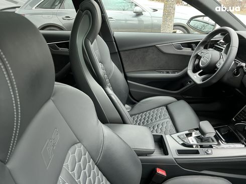 Audi RS 4 2023 - фото 36