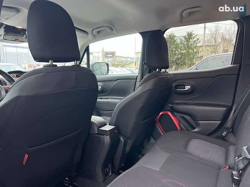 Jeep Renegade 2016 - фото 19