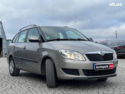 Skoda Fabia 2010 серый - фото 5