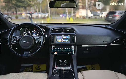 Jaguar F-Pace 2017 - фото 14