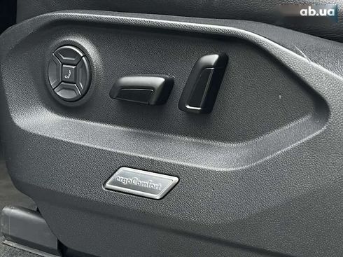 Volkswagen Touareg 2018 - фото 27