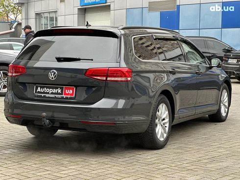 Volkswagen Passat 2015 серый - фото 7