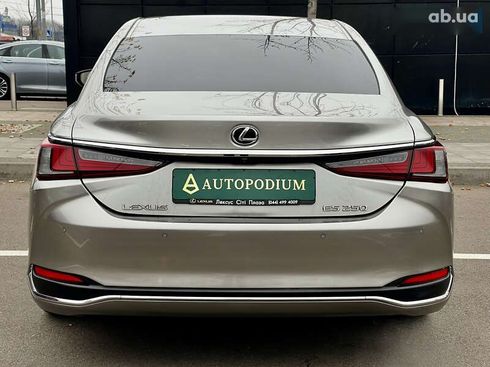 Lexus ES 2020 - фото 14