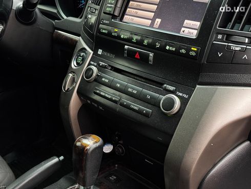 Toyota Land Cruiser 2010 черный - фото 35