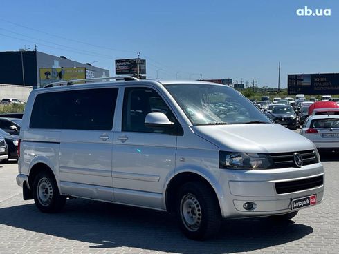 Volkswagen Caravelle 2013 серый - фото 11