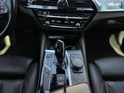 BMW 5 серия 2017 - фото 14