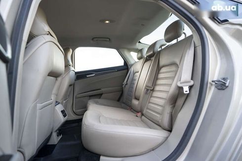 Ford Fusion 2016 - фото 30