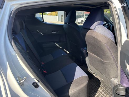 Toyota C-HR 2020 белый - фото 17