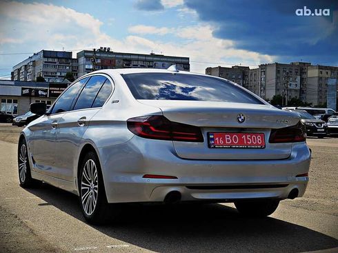 BMW 5 серия 2017 - фото 5