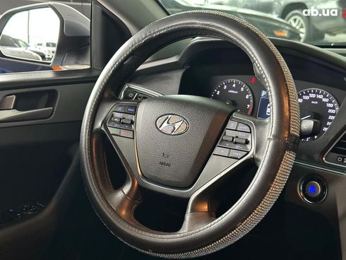 Hyundai Sonata 2016 серый - фото 28