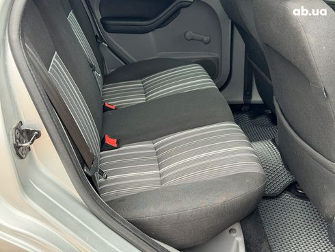 Ford Focus 2010 серый - фото 41