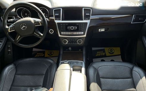 Mercedes-Benz GL-Класс 2016 - фото 20