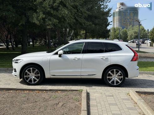 Volvo XC60 2020 - фото 6