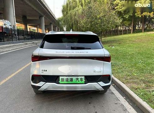 BYD Yuan EV 2024 - фото 3