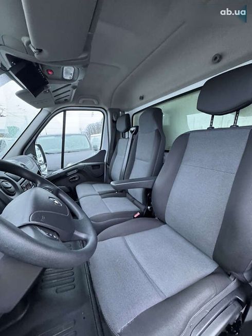 Renault Master 2019 - фото 13