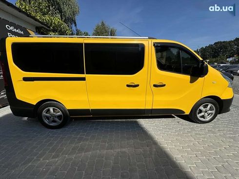 Renault Trafic 2017 - фото 14