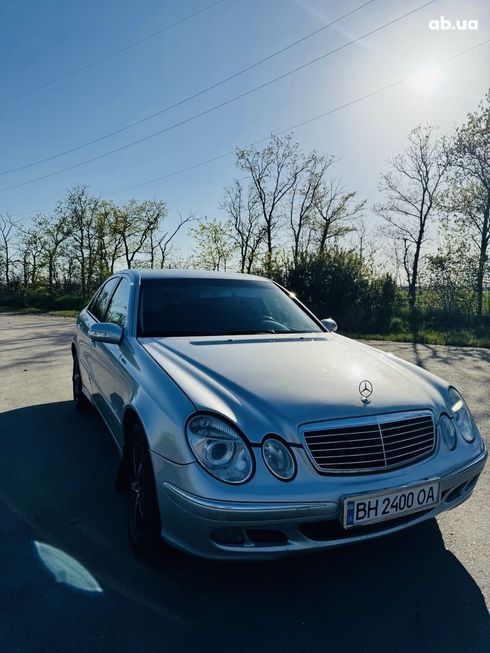 Mercedes-Benz E-Класс 2003 серый - фото 11