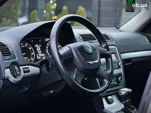 Skoda Octavia 2009 - фото 26