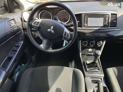 Mitsubishi Lancer 2016 - фото 17