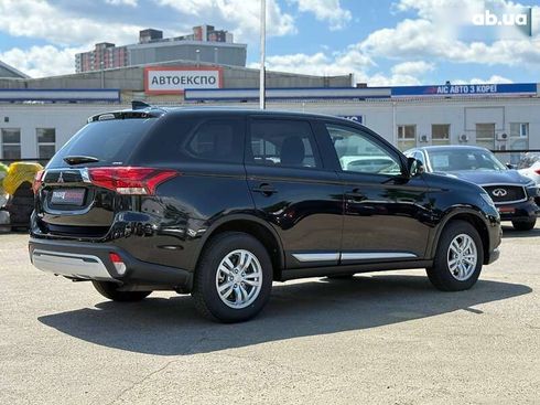 Mitsubishi Outlander 2020 - фото 9