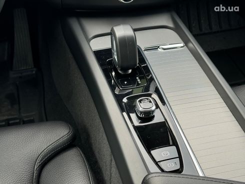 Volvo XC60 2023 белый - фото 40