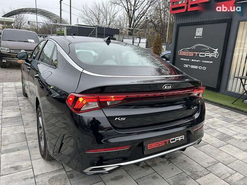 Kia K5 2021 - фото 15