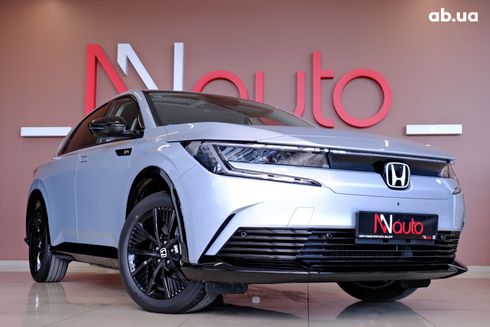 Honda e:NP2 2025 серебристый - фото 4