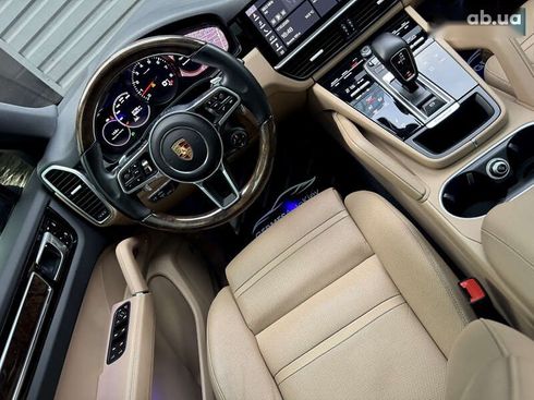 Porsche Cayenne Coupe 2019 - фото 18