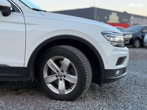 Volkswagen Tiguan 2017 белый - фото 12