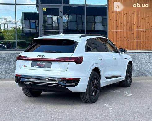 Audi Q8 e-tron 2023 - фото 6