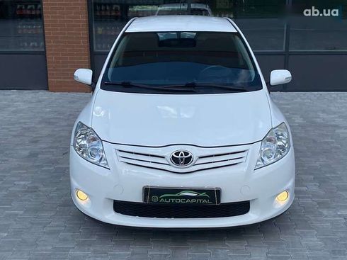 Toyota Auris 2011 - фото 4