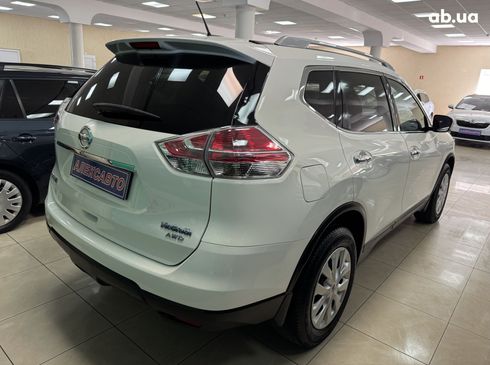 Nissan Rogue 2016 белый - фото 4