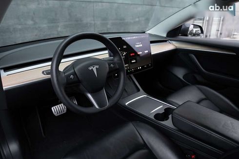 Tesla Model 3 2021 - фото 17