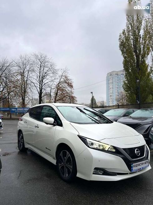 Nissan Leaf 2019 - фото 4