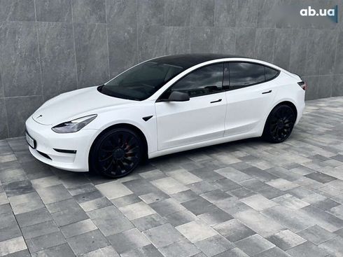 Tesla Model 3 2022 - фото 5