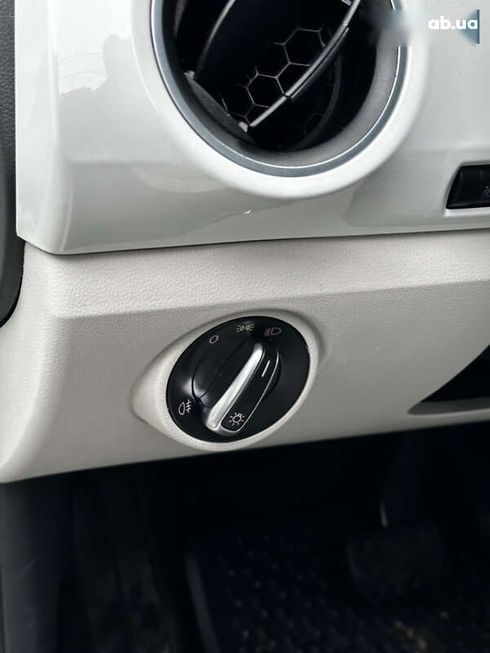 Volkswagen e-Up 2013 - фото 8