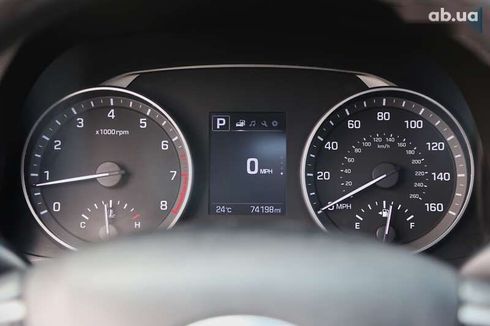 Hyundai Elantra 2018 - фото 17