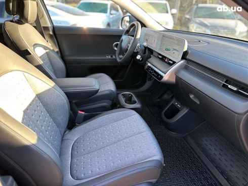 Hyundai Ioniq 5 2023 серый - фото 17