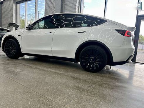 Tesla Model Y 2023 - фото 7