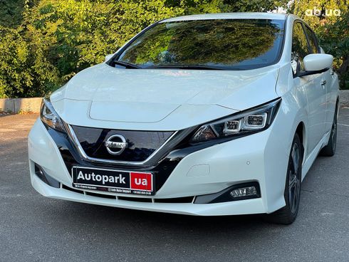 Nissan Leaf 2020 белый - фото 2