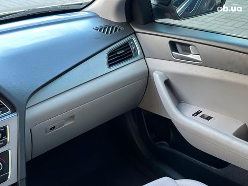 Hyundai Sonata 2015 черный - фото 18